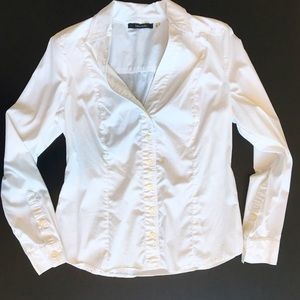 Tahari white cotton classic v-neck button up, M